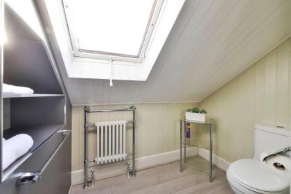George IV Bridge - Superbly located 3 bedroom! - image 13