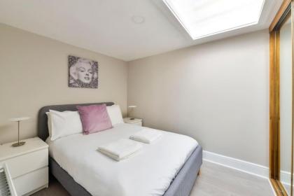 George IV Bridge - Superbly located 3 bedroom! - image 14