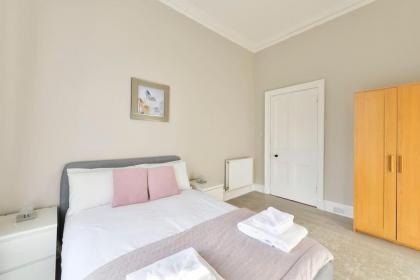 George IV Bridge - Superbly located 3 bedroom! - image 15