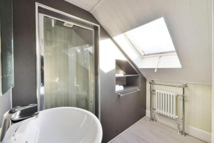 George IV Bridge - Superbly located 3 bedroom! - image 26