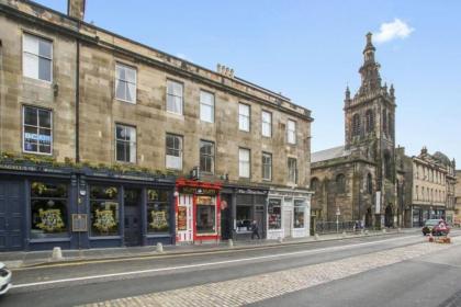 George IV Bridge - Superbly located 3 bedroom! - image 9