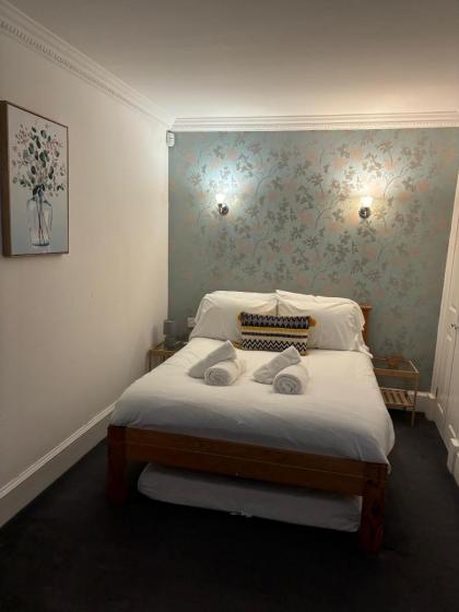 The Well Court Residence - image 7