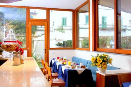 Hotel Bonifacio - image 10
