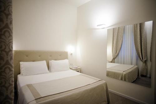 Hotel Accademia - image 7
