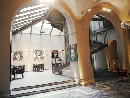 Borghese Palace Art Hotel - image 20