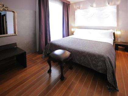 Borghese Palace Art Hotel - image 3