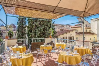 Hotel Azzi - image 2