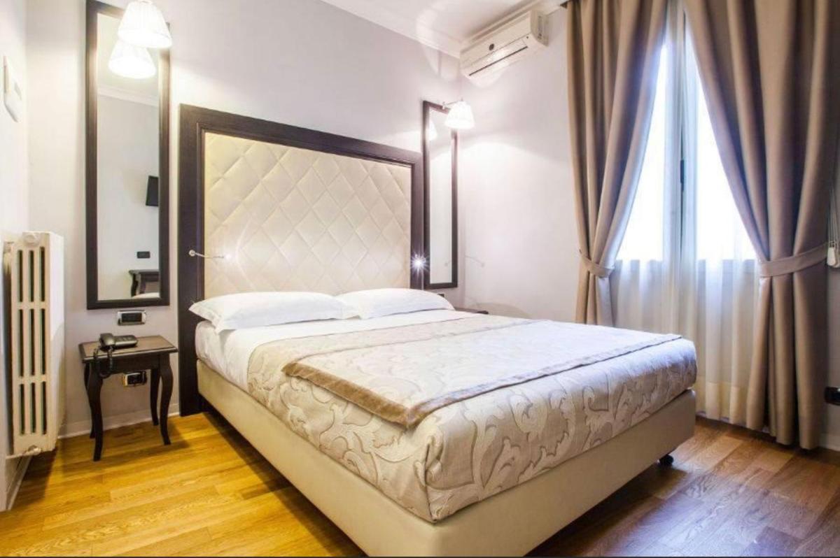 Hotel Lombardia - image 2
