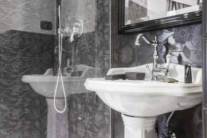 Hotel Lombardia - image 30