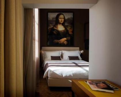The Frame Hotel - image 3