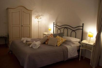Cosy House - image 8