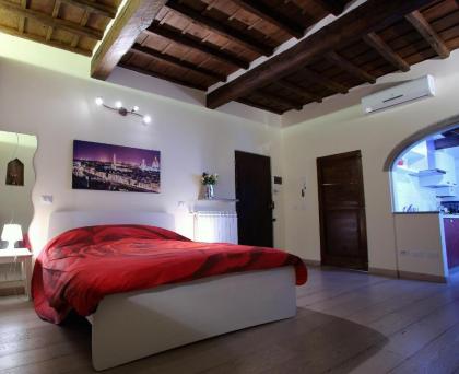 Visit Florentia Apartment - image 14