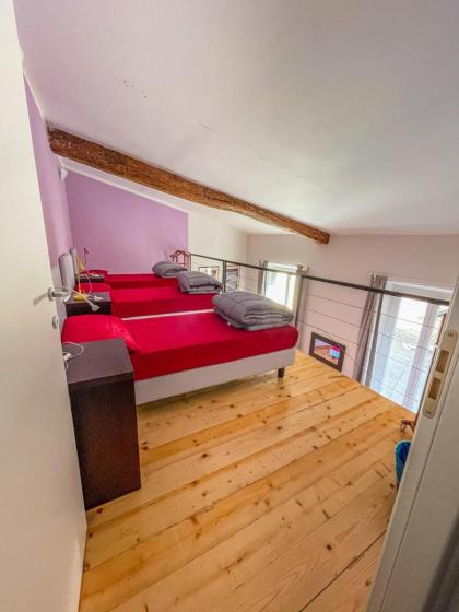 Emerald Palace Family Hostel - image 28