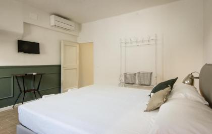 Apartments Florence San Marco Suite - image 12