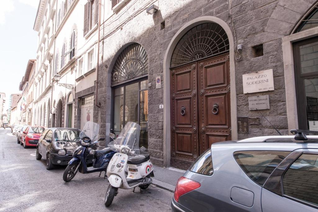 Paravia Suite - image 2