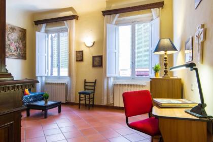 Florence Ariento Romantic Apartment - image 22