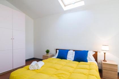Della Scala Modern Apartment - image 22