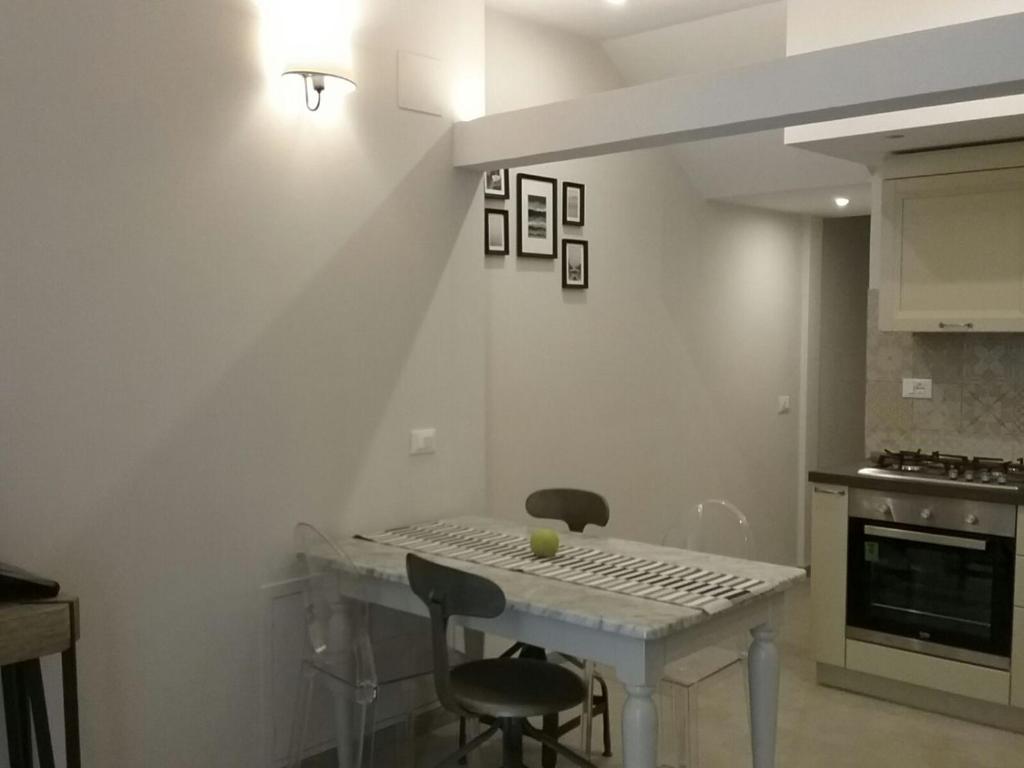 Lucia's home - image 4