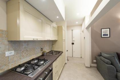 Lucia's home - image 8