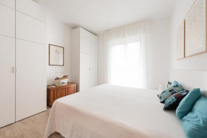 Modern Flat Alberti Arno River Lift & Terraces - image 25