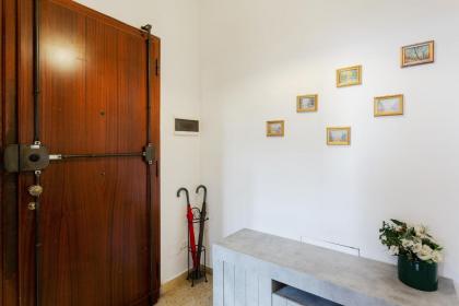 Florence Ognissanti Apartment - image 23