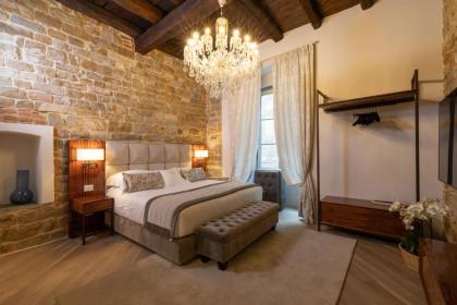 Donati Luxury Tower Suites - image 1