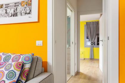 Colorful Boccaccio Apartment - image 12