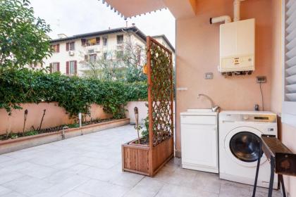 Colorful Boccaccio Apartment - image 21