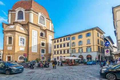 Lorenzo de' Medici Family Home - image 3