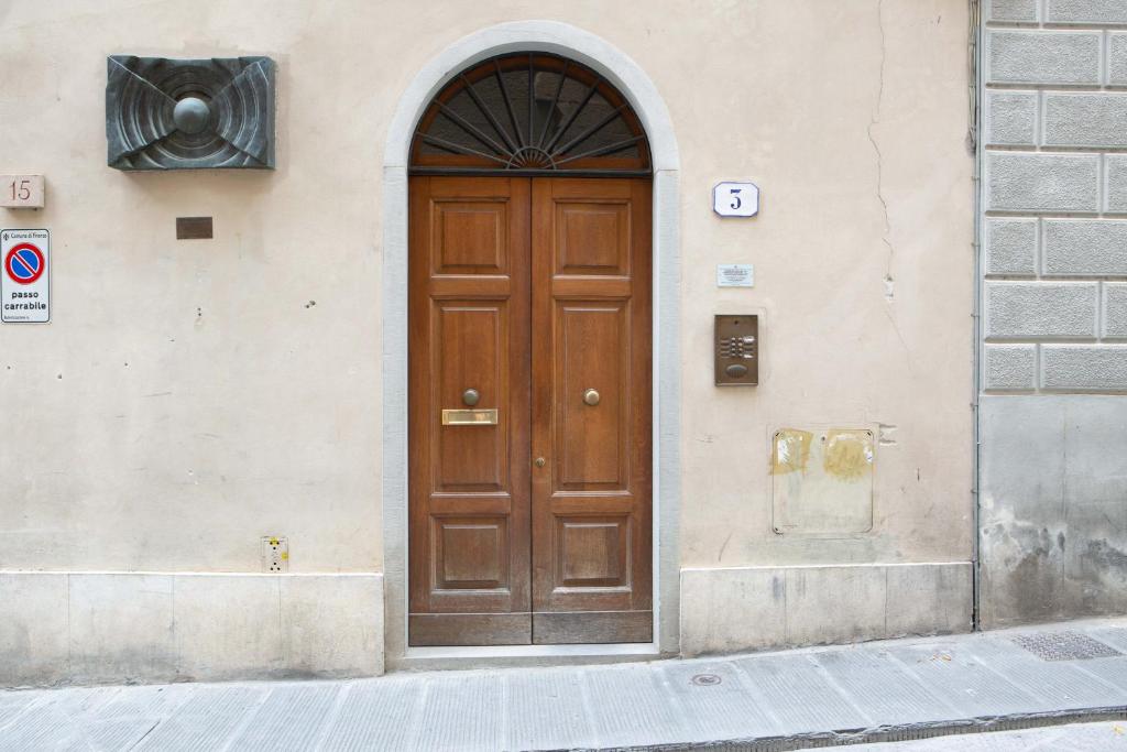 Uffizi Place - image 4