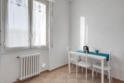 Lulli Cozy Apartment with Balcony - image 13