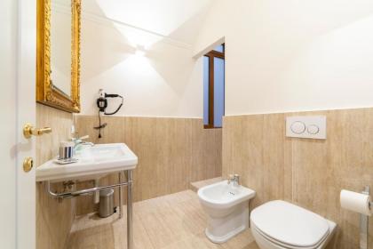 Altafronte Enchanted Suite close to Uffizi Gallery - image 20