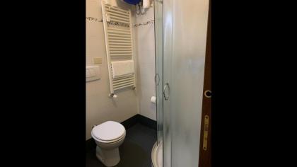 Studio for three people - image 30