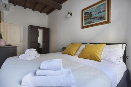 OLTRARNO Modern Apartment in Florence - hosted by Sweetstay Florence 