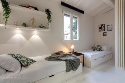Mamo Florence - New Victor Apartment - image 22