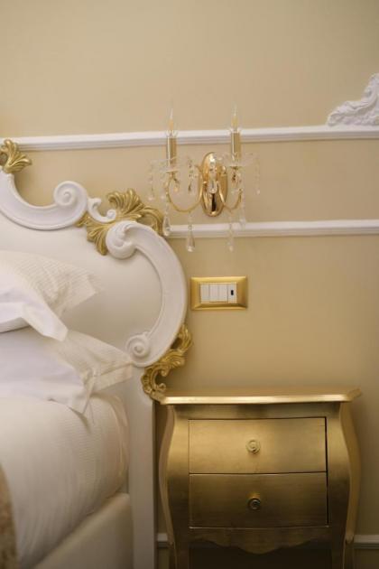B&b Kingsman - image 23