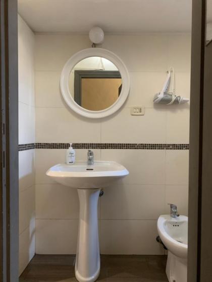 Short Stop Room - image 21