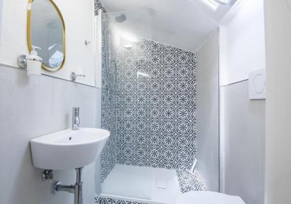 -Apartments Florence-Guido Monaco Contemporary with Balcony - image 21