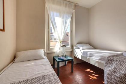 Mamo Florence - Guendalina Apartment - image 9