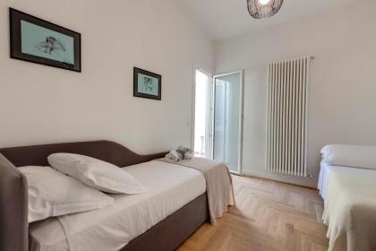 Mamo Florence - Guya Apartment - image 28
