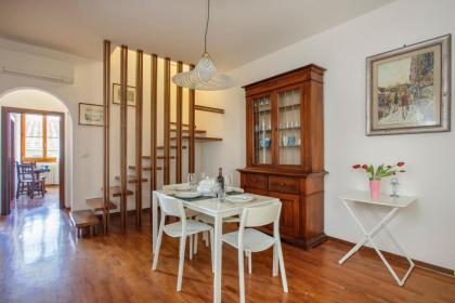 Florence Apartment-Hosted by Sweetstay - image 2