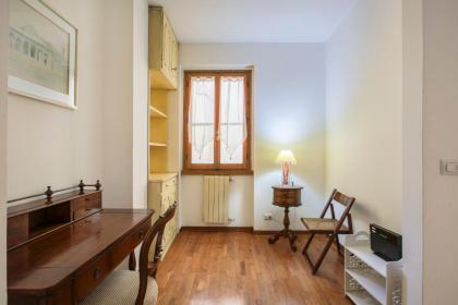 Florence Apartment-Hosted by Sweetstay - image 21