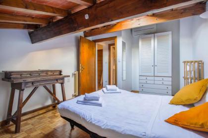 Florence Apartment-Hosted by Sweetstay - image 28