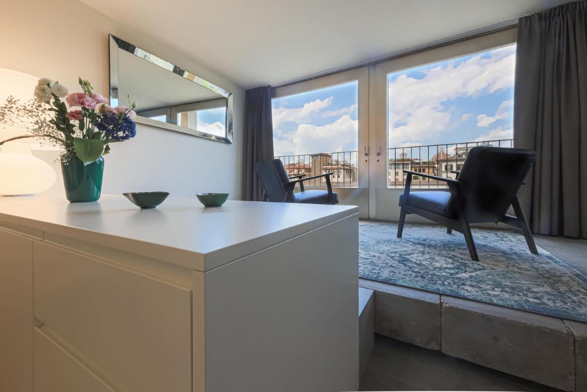 Apartments Florence- Vasari Luxury with view - image 2