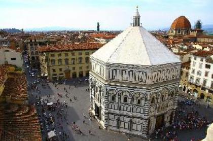 Palace with balcony View to Pitti Palace and the Duomo