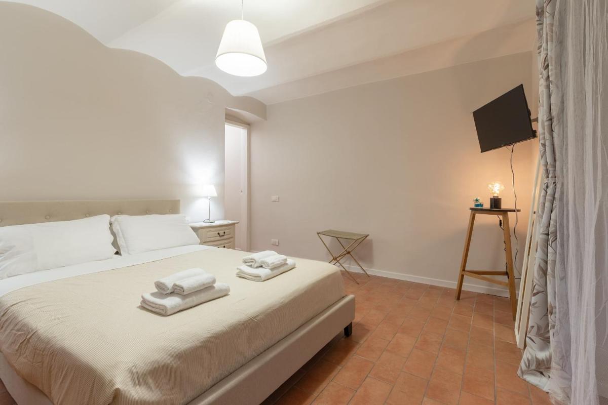 SAMBROGIO Suite-Hosted by Sweetstay - main image