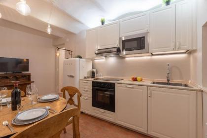 SAMBROGIO Suite-Hosted by Sweetstay - image 14