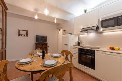 SAMBROGIO Suite-Hosted by Sweetstay - image 15
