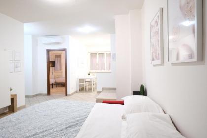 Wine Apartments Florence Verdicchio - image 27