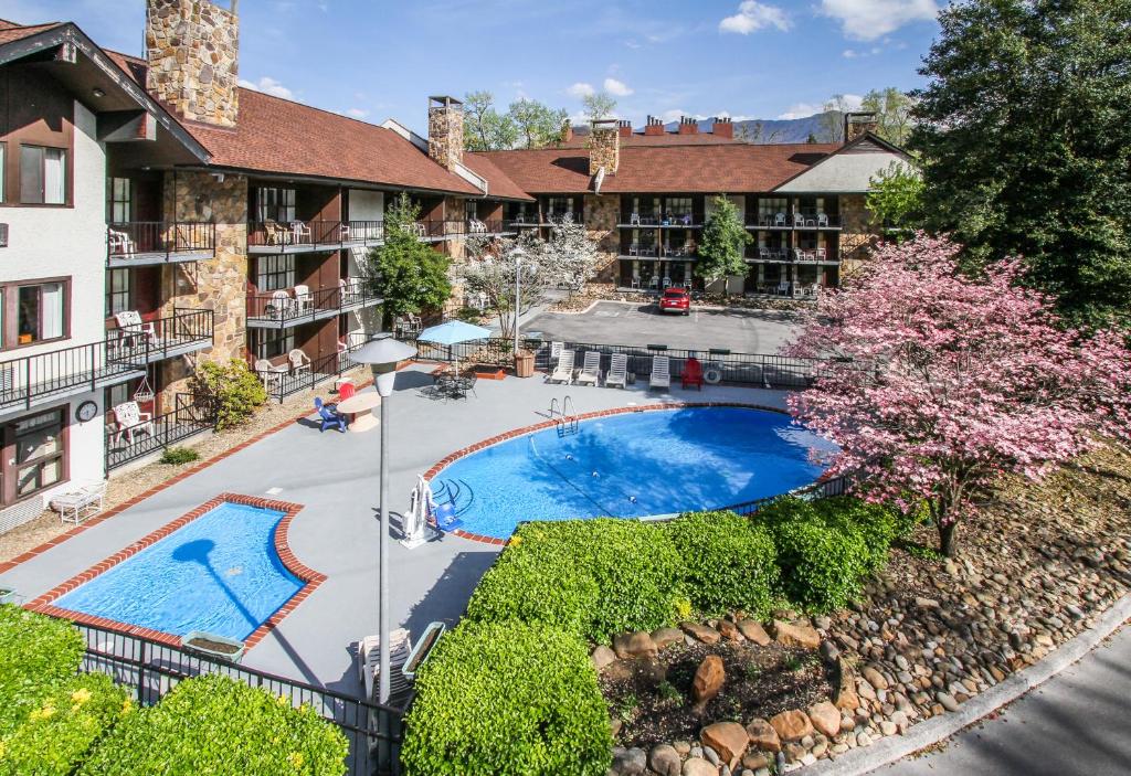 River Edge Inn - main image